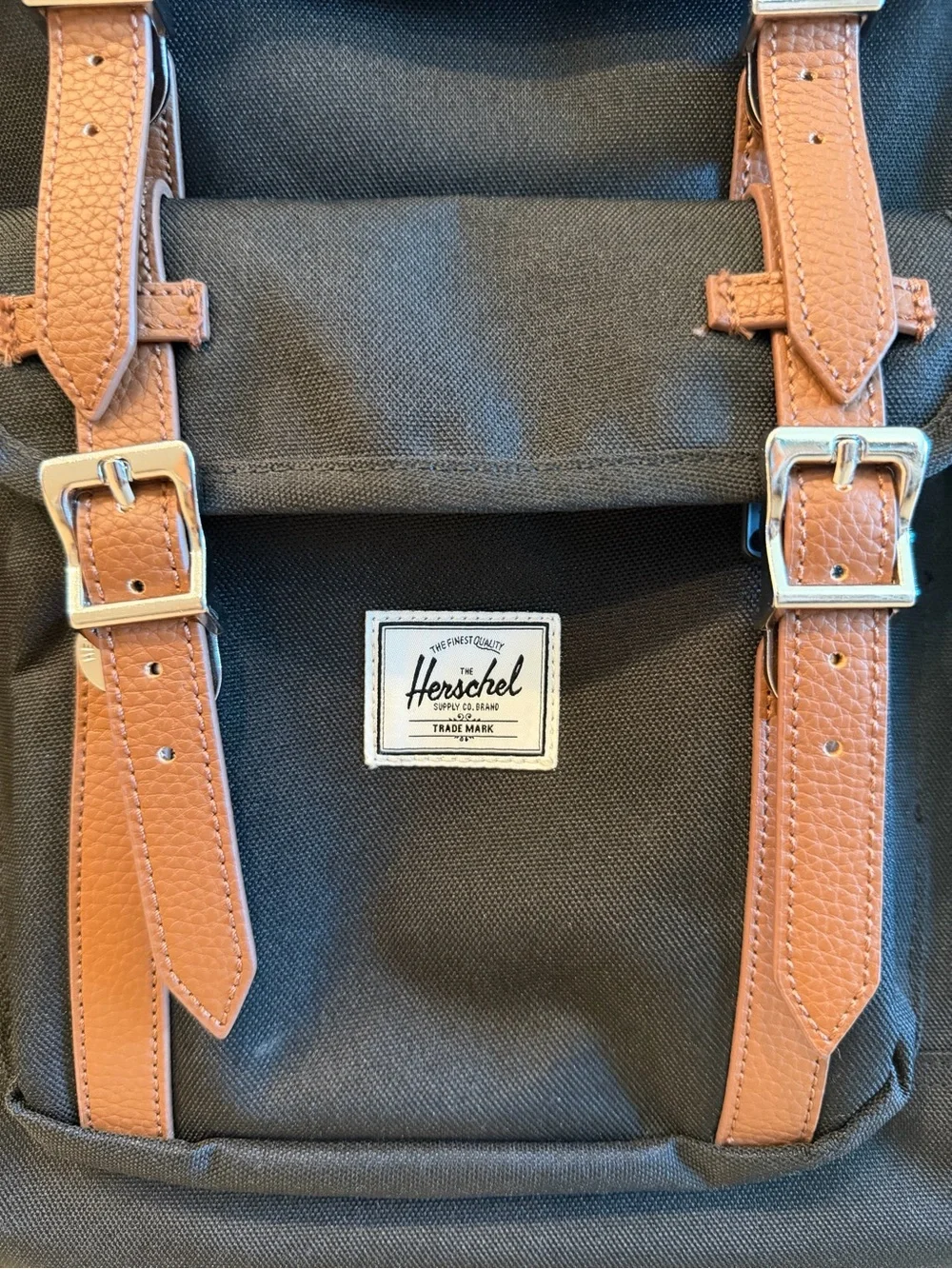 Herschel Supply Company padded company comfort